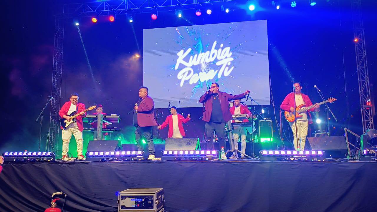 Kumbia Para Ti en escena